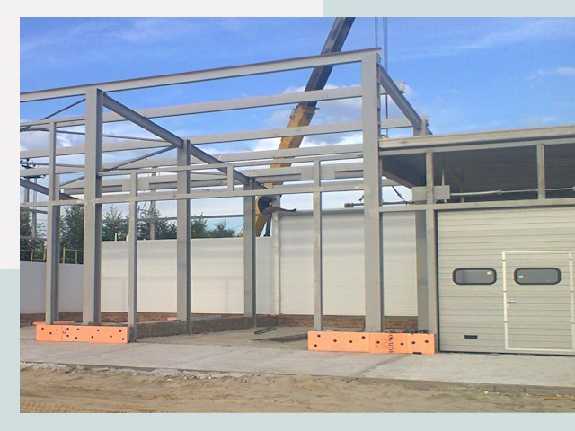 Строительство автосервисов от СтальСтрой-Слб по цене 618 руб.